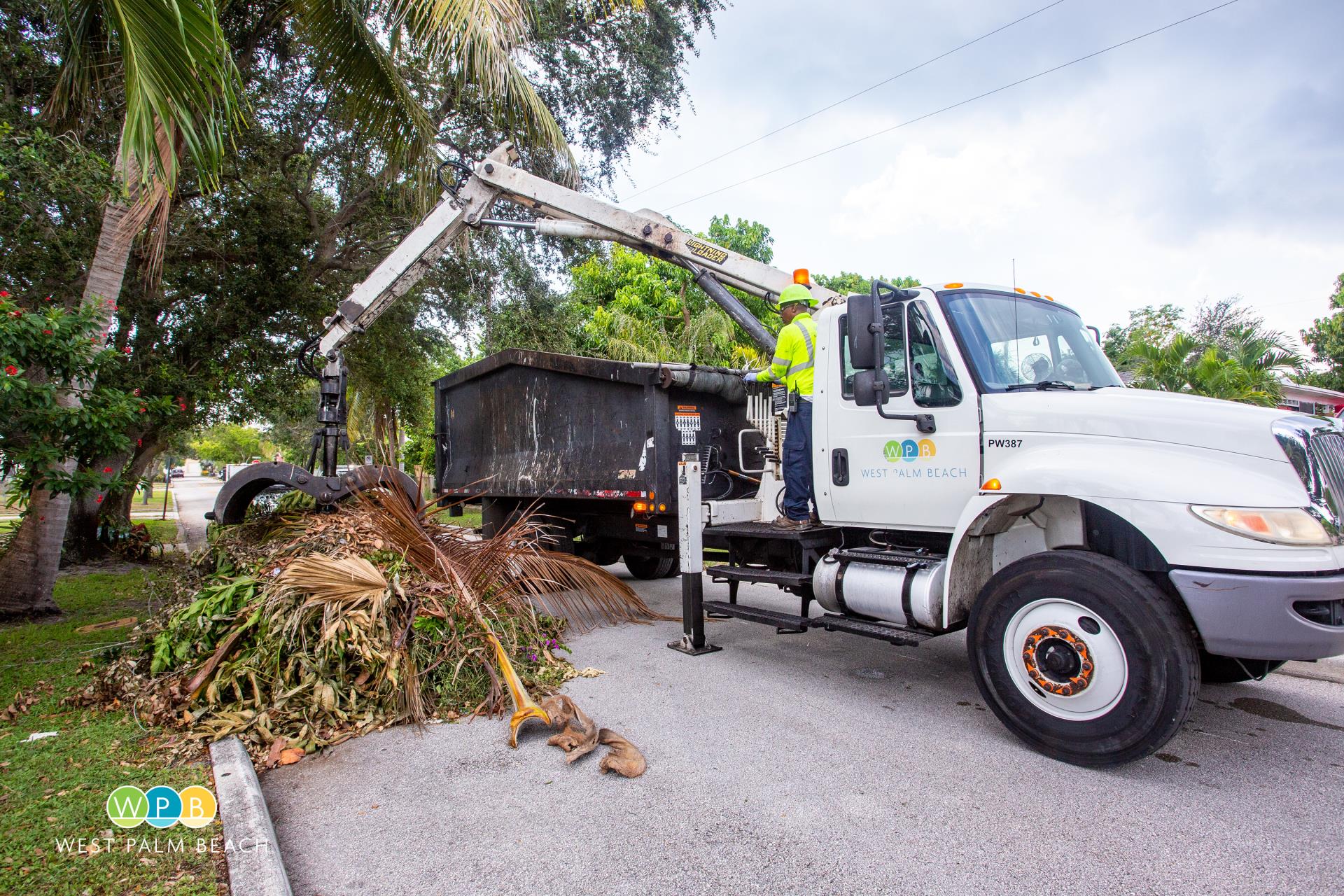 West Palm Beach Bulk-Yard Waste collections (2)