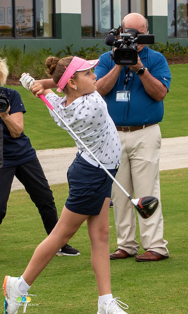 SM-Sara Valentine completes her swing -1