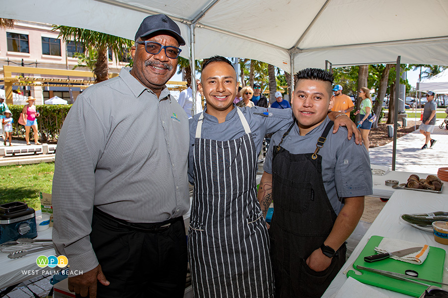 Mayor with Chef Eddie, Fern St. Mkt - a