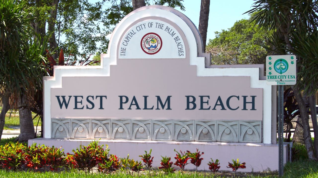 West Palm Beach  monument sign